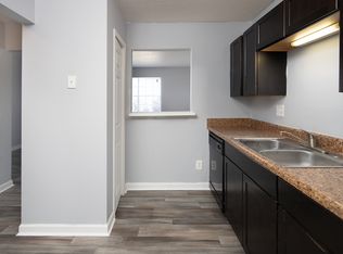 1406 Springmont Ln APT I, Charlotte, NC 28208