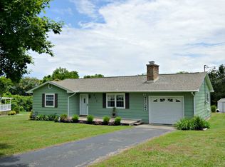 533 Canter Ln, Dandridge, TN 37725