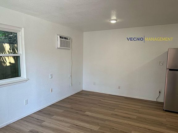 4th image of 411 Cincinnati Ave Unit 202
