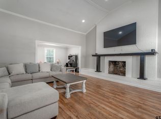 3925 Old Noonday Rd, Tyler, TX 75701