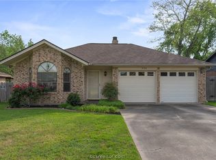 4104 Tiffany Trl, College Station, TX 77845
