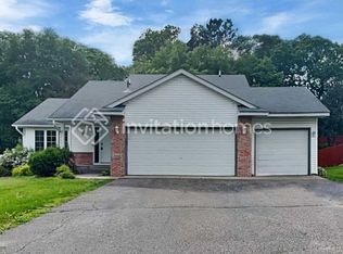 19420 Seymour St NW, Elk River, MN 55330