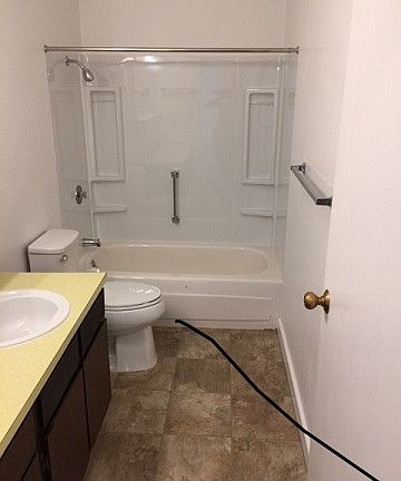 Bathroom 5' X 9'