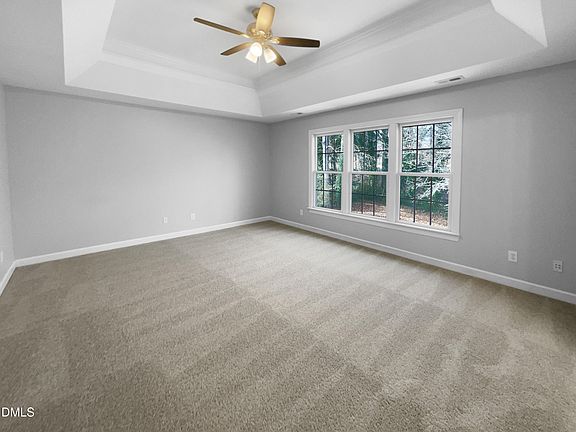 4th image of 410 Dairy Farm Dr