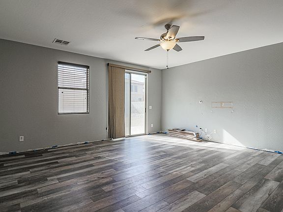 4th image of 45721 W Guilder Ave