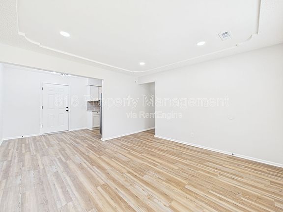 3rd image of 3104 Orville Ave #A