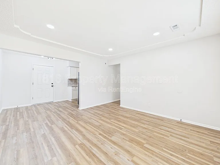 3104 Orville Ave #A — Photo 3