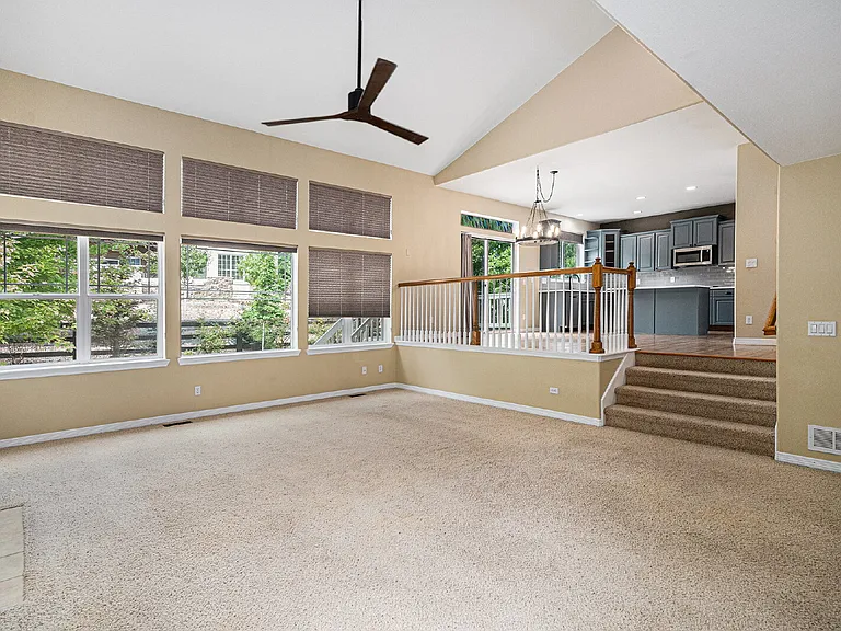 8699 S Addison Way — Photo 7