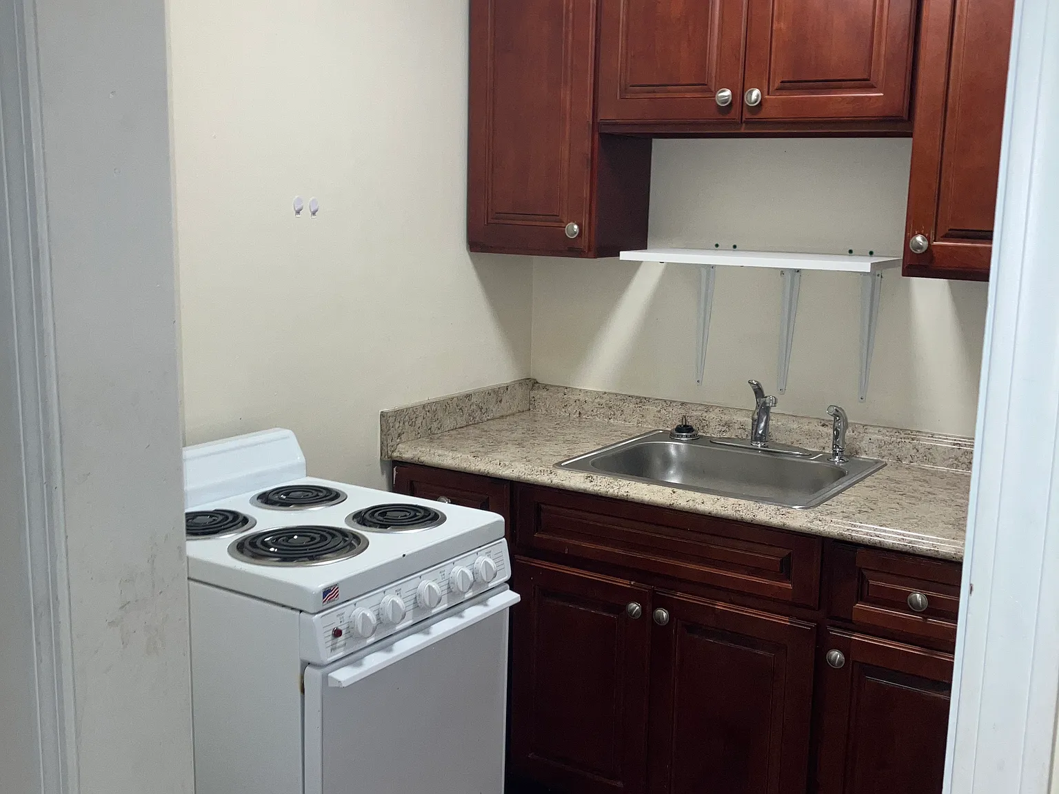 1 bed, 650 sqft, $1,700 — Photo 3