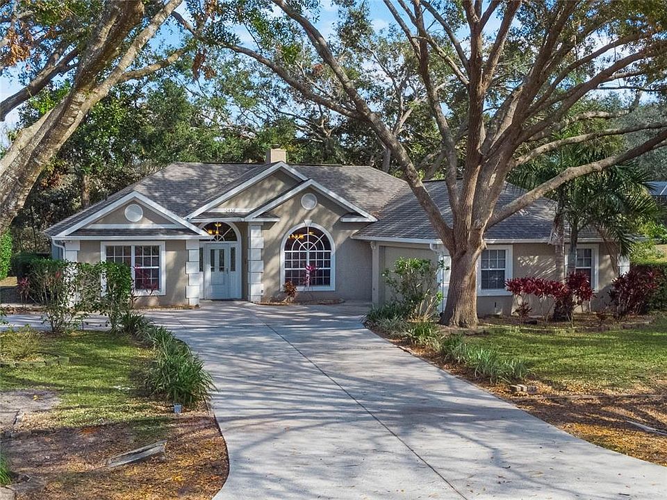 1st image of 10438 LAKE HILL DR