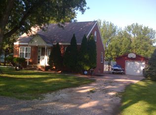 117 N 7th St, Carlisle, IA 50047