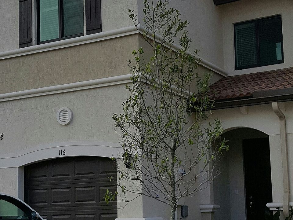 1st image of 4232 N Dixie Hwy #116