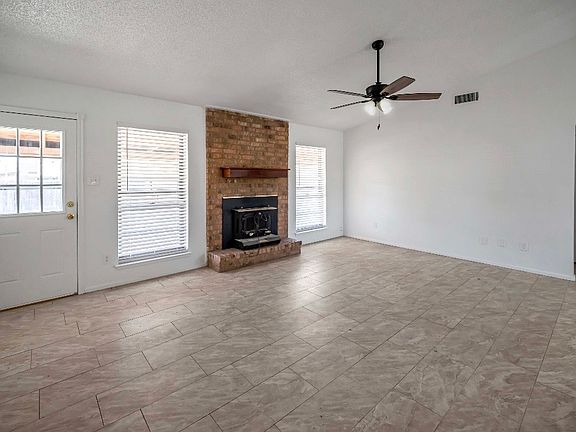 2nd image of 5115 Belaire Dr
