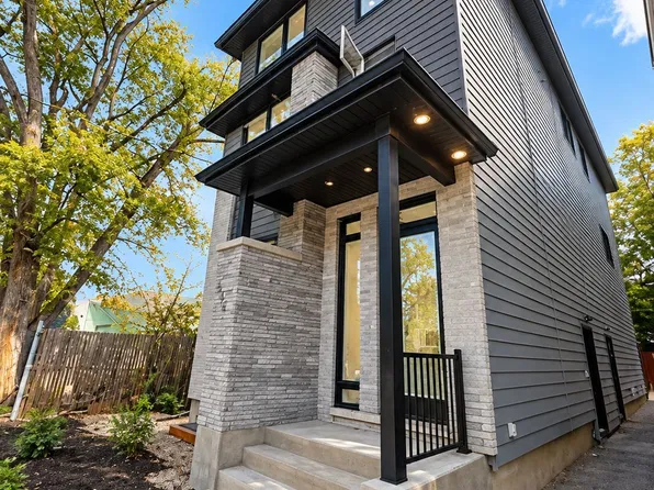 300 Elmgrove Ave #3, Ottawa, ON K1Z 6V1
