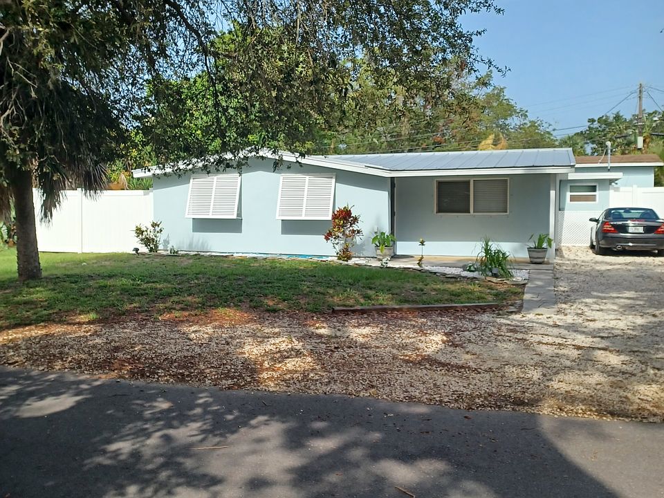 1st image of 1003 Brookwood Ct S