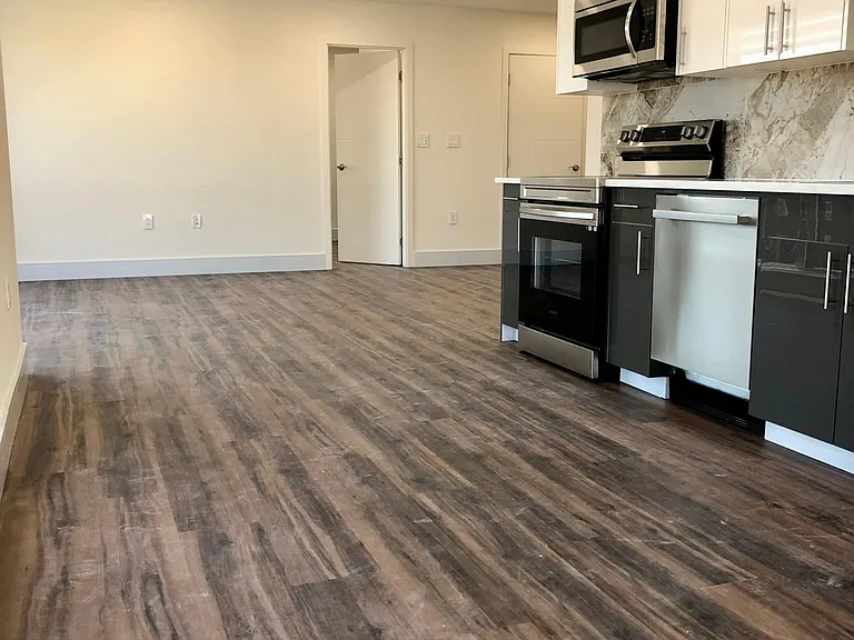 4904 Spruce St #506 — Photo 4