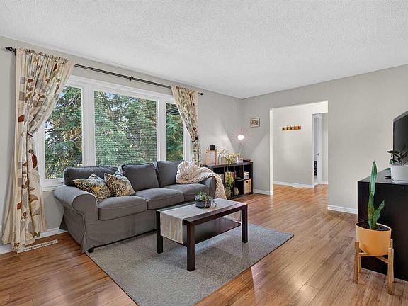 4th image of 292 S Silver Brook Way NW