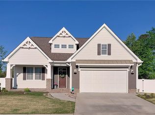 600 Shasta Dr, Chesapeake, VA 23320