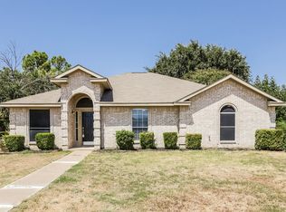 2717 Pioneer Ln, Lancaster, TX 75146