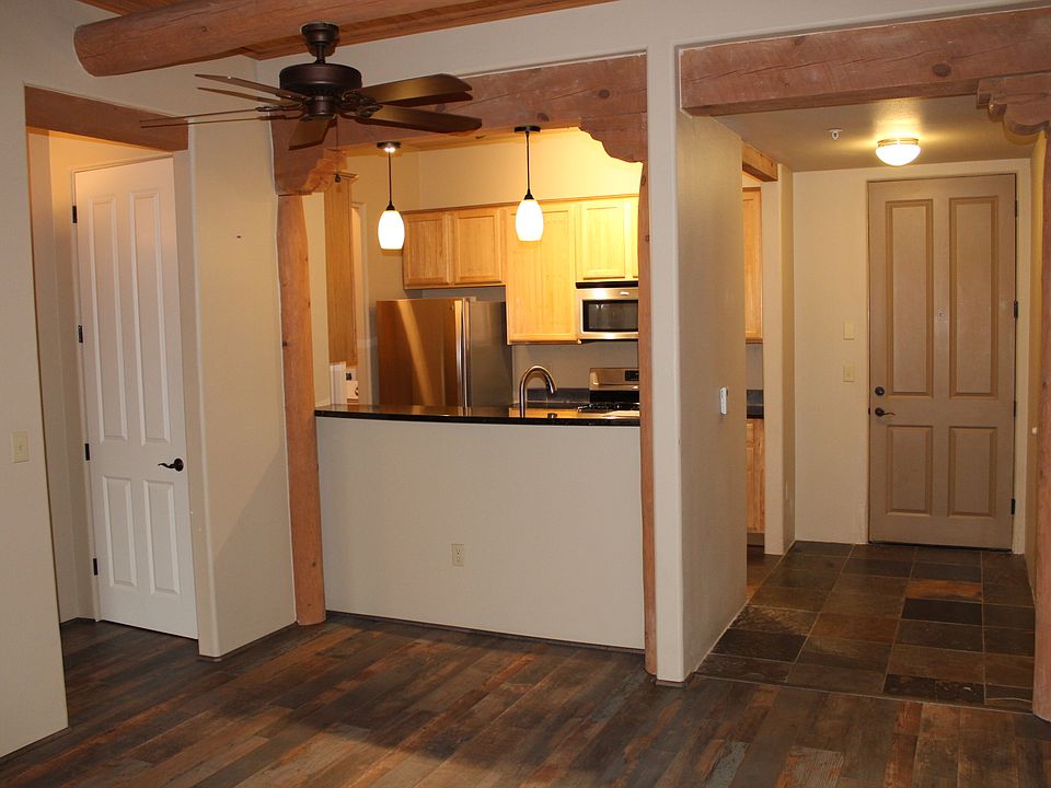 Living Room to Kitchen_06282019