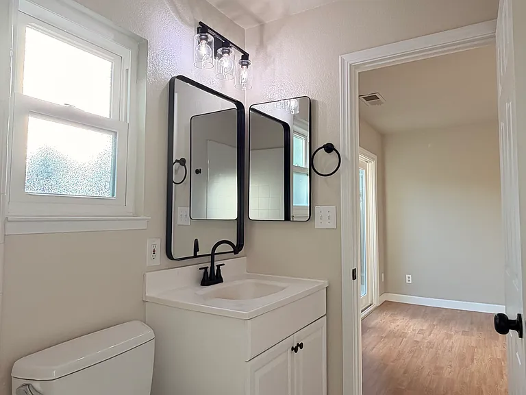 3181 Calzar Dr — Photo 11