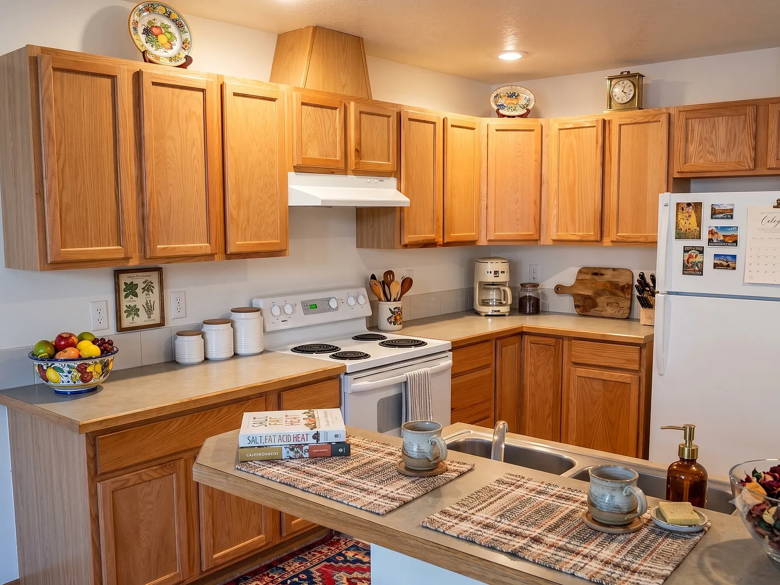 2 bed, 2.5 bath, 1300 sqft, $2,095 — Photo 3