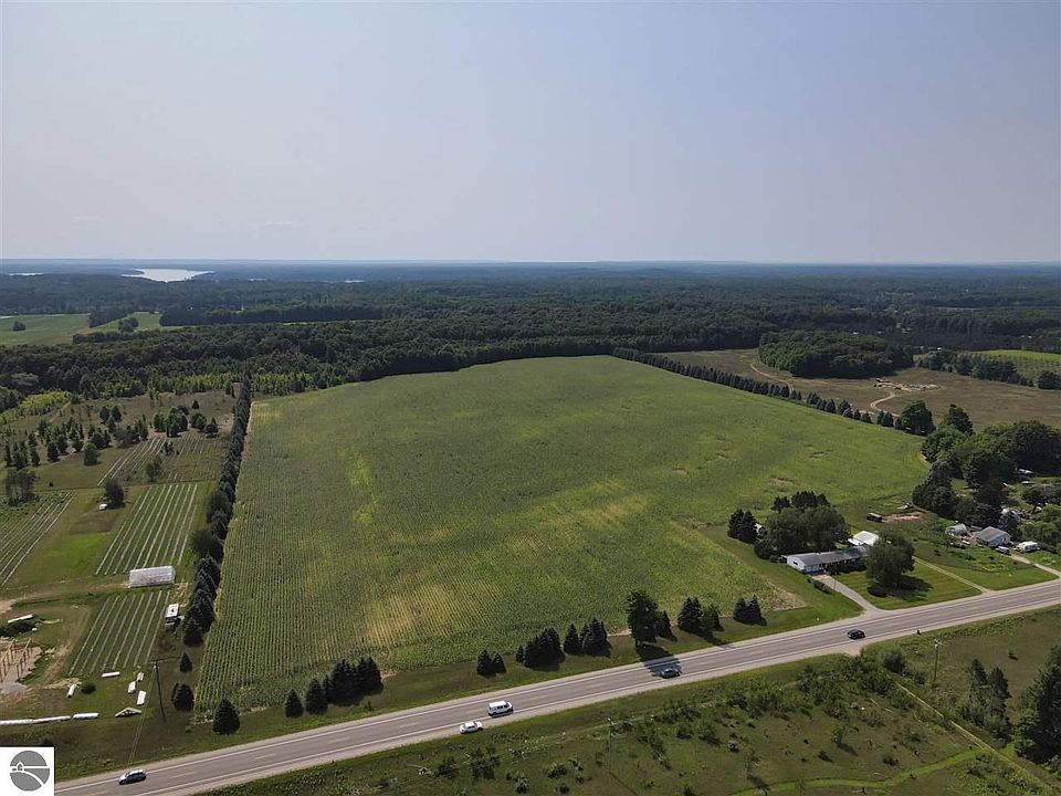 1st image of 0 E Traverse Hwy