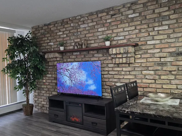 4902 37th St, Red Deer, AB