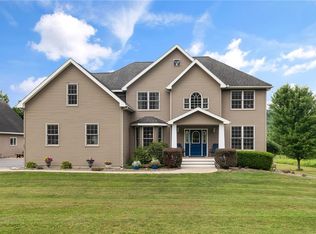 8 Brook Tree Ln, Ithaca, NY 14850