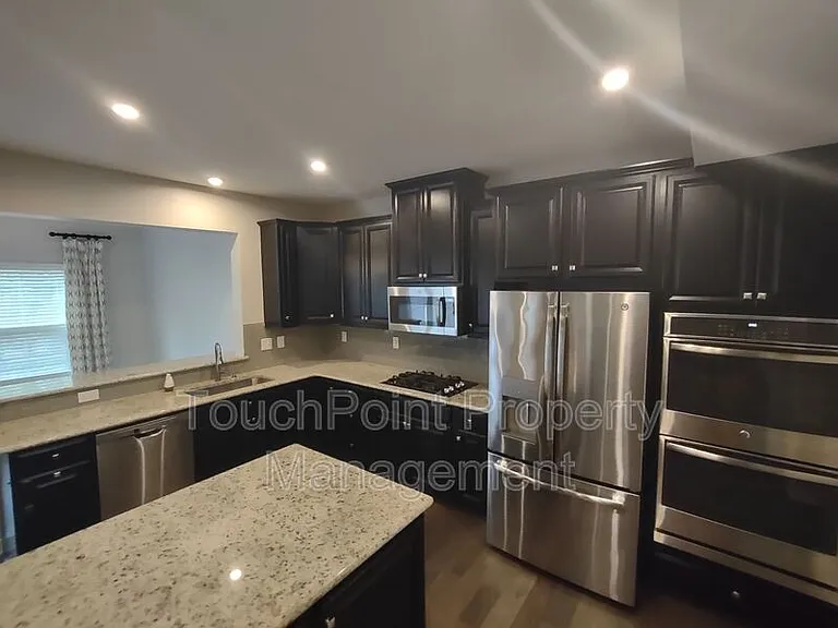 10474 Black Locust Ln — Photo 2