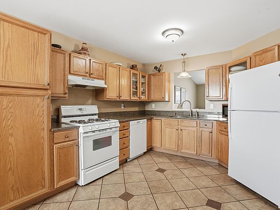 5th image of 2952 Freedom Cir