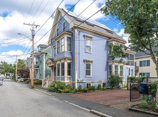 30 Boardman St #2, Salem, MA 01970