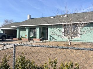 14488 Manzano Rd, Victorville, CA 92392