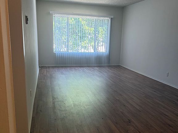 3rd image of 2546 Kansas Ave APT 207