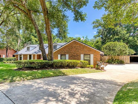 3rd image of 433 Wild Oak Cir