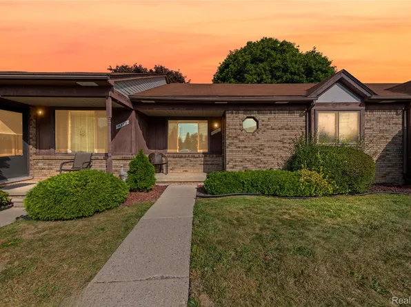 16870 Kingsbrooke Dr, Clinton Township, MI 48038