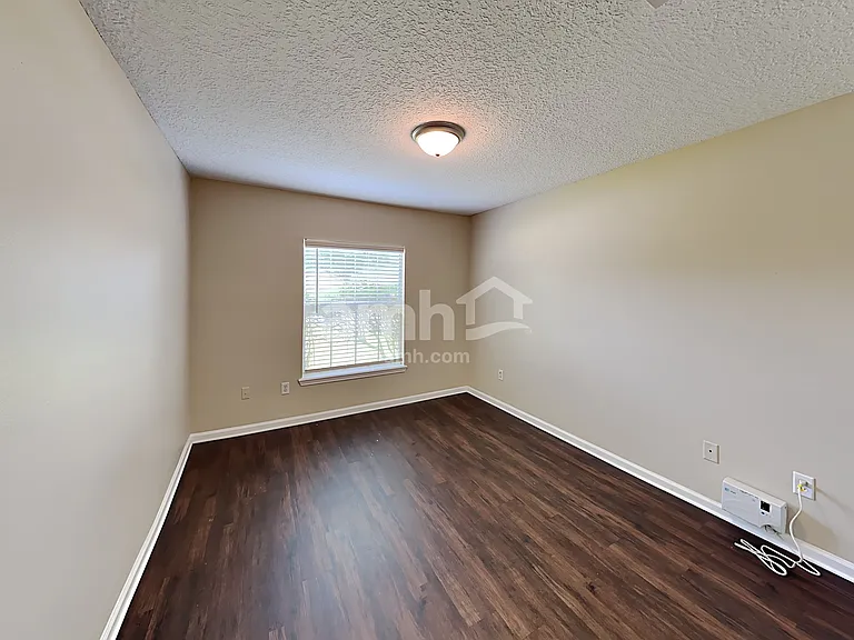 1621 Merroway Ln — Photo 18