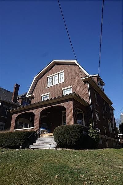 2nd image of 612 E Pearl St