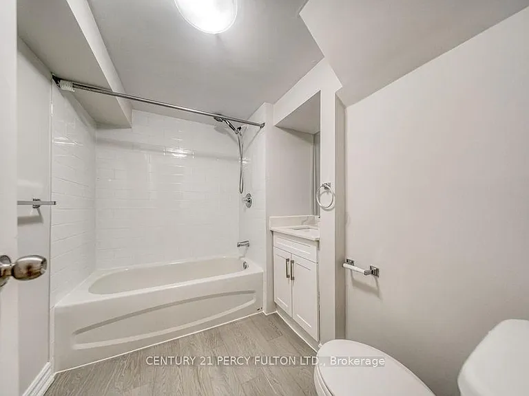 871 Liverpool Rd #LOWER — Photo 14