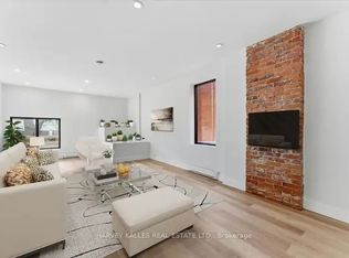 692 Richmond St W #2, Toronto, ON M6J1C5