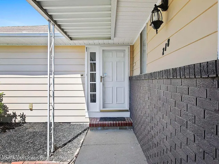 218 Fort De France Ave — Photo 4