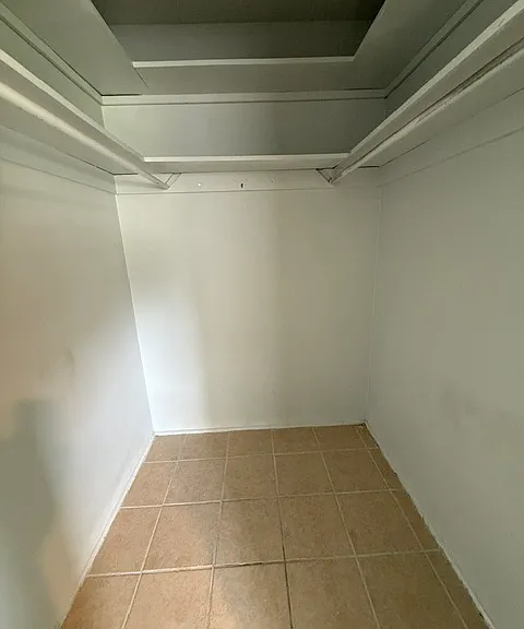 868 Tomkins St — Photo 12