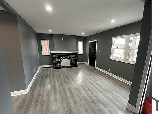 4th image of 2737 Tuxedo St #1