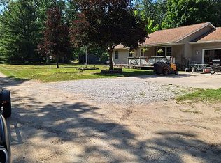 1297 S Wolf Lake Rd, Muskegon, MI 49442