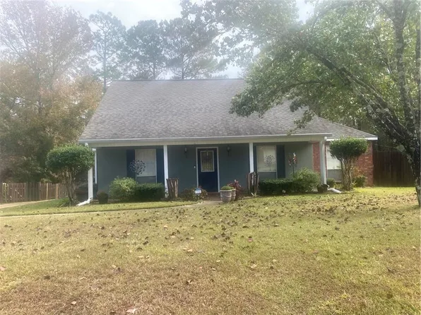 12 Fox Chase Dr, Pineville, LA 71360