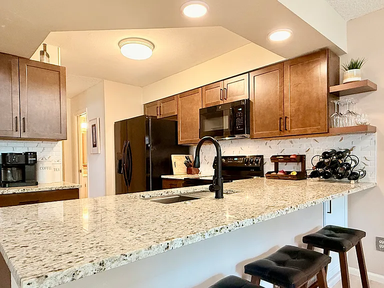 5714 W Atlantic Pl — Photo 10