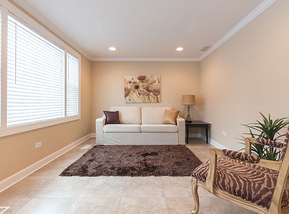 5th image of 95 Golfview Ct