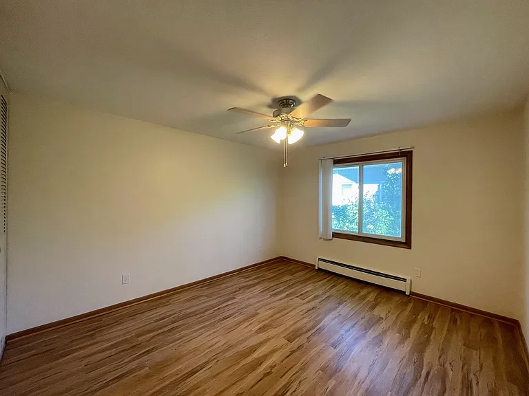 425 University Ave SE #205 — Photo 10