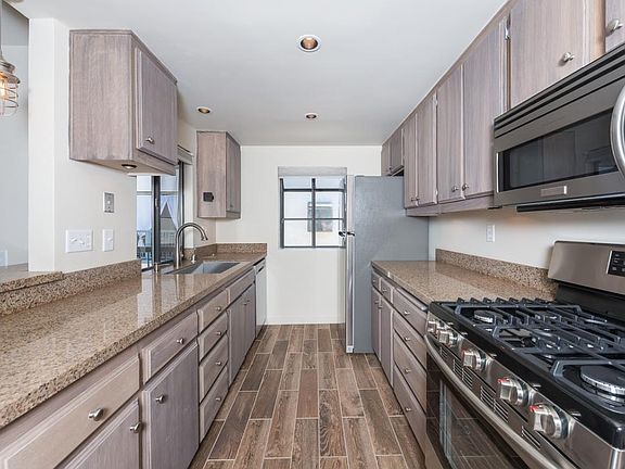 4th image of 3009 Union St Unit 15