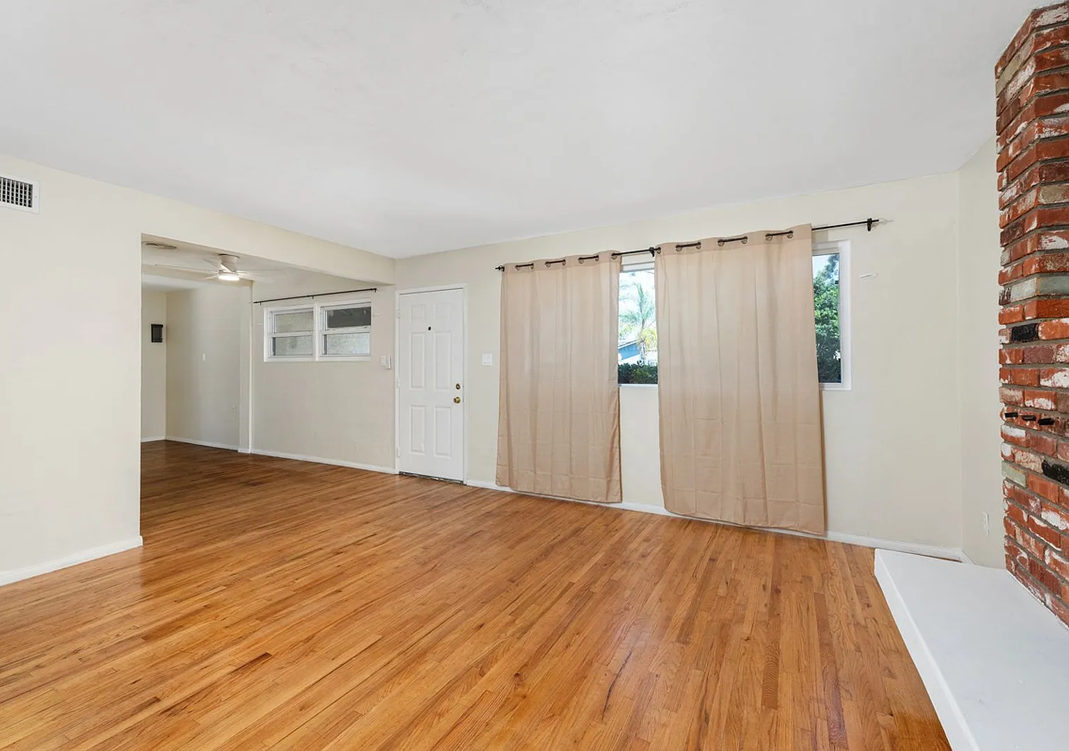 3 Bed 2 Bath Single Home In East County — Photo 4